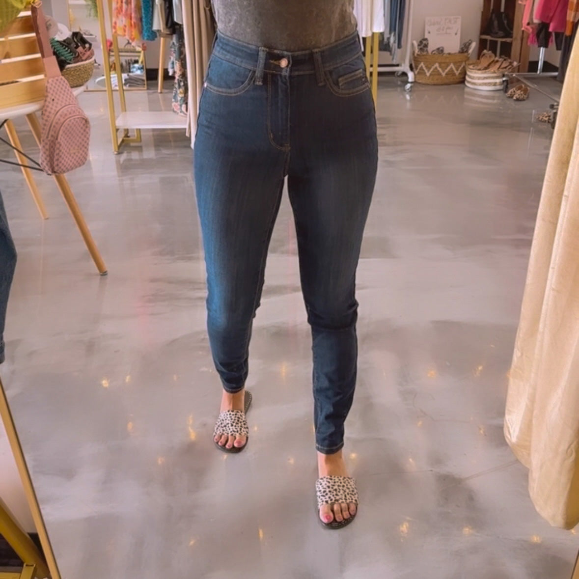 Judy Blue Contrast Seam Skinny Jeans